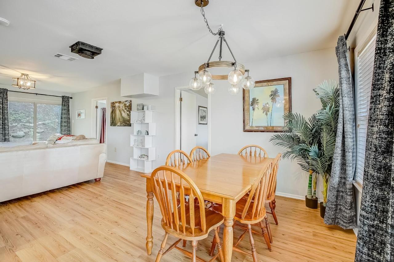 Lakeview Lodge Spicewood Екстериор снимка