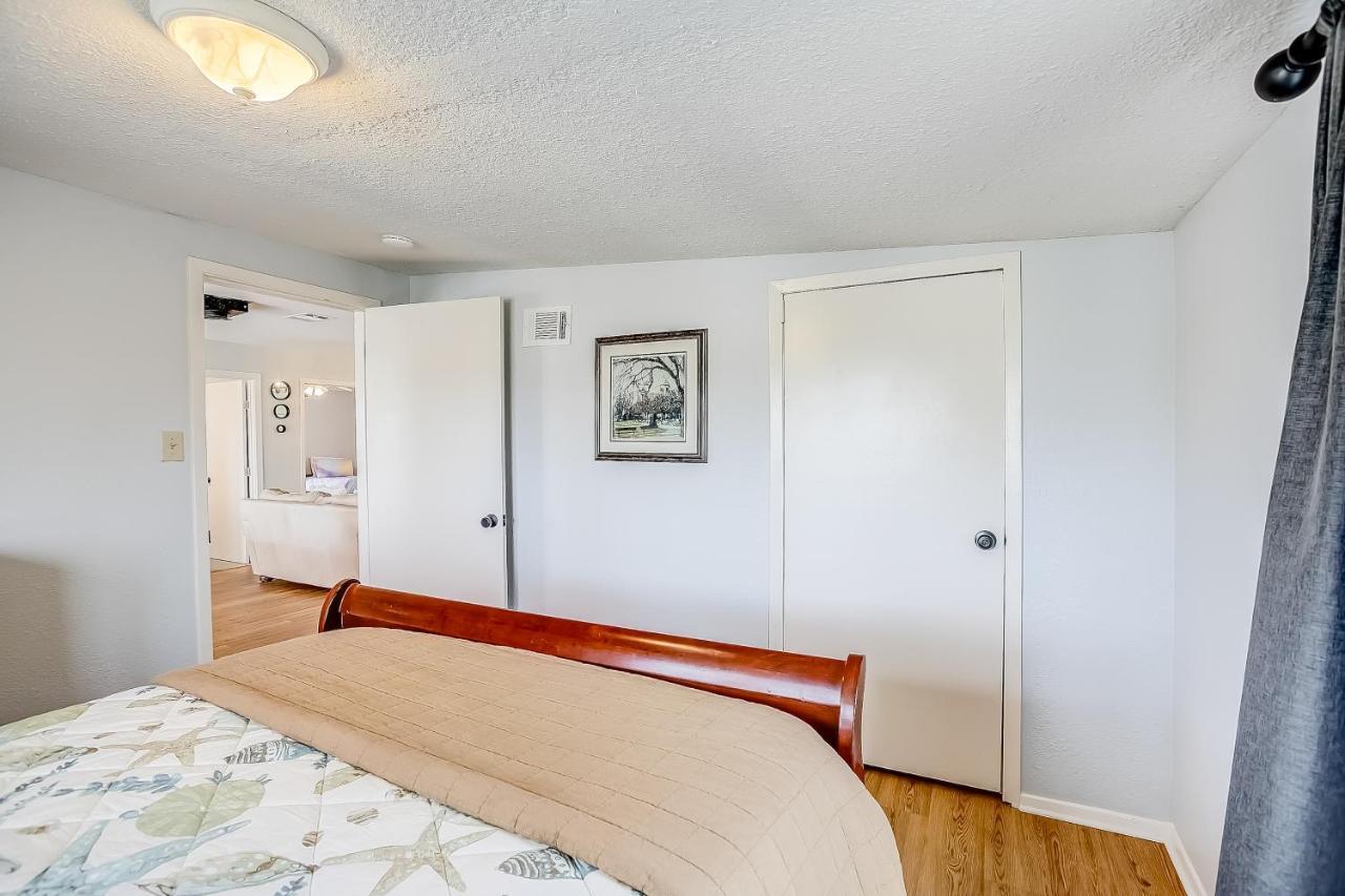 Lakeview Lodge Spicewood Екстериор снимка