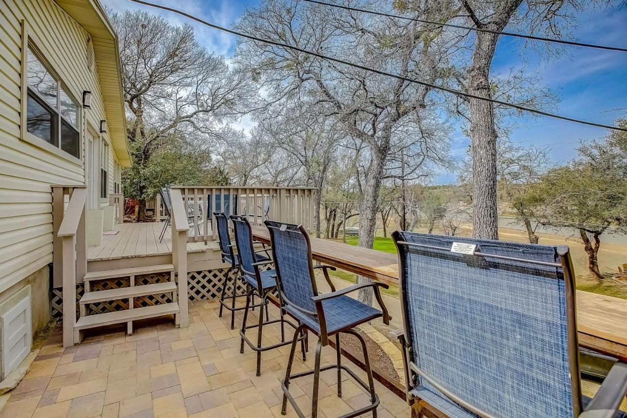 Lakeview Lodge Spicewood Екстериор снимка