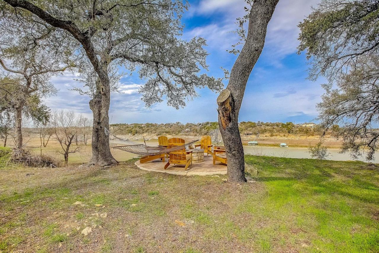 Lakeview Lodge Spicewood Екстериор снимка