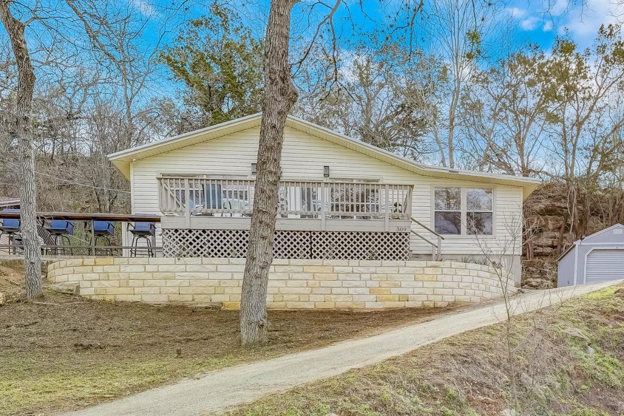 Lakeview Lodge Spicewood Екстериор снимка