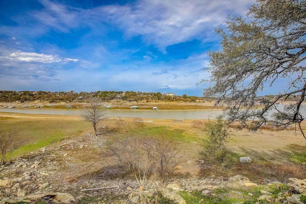 Lakeview Lodge Spicewood Екстериор снимка