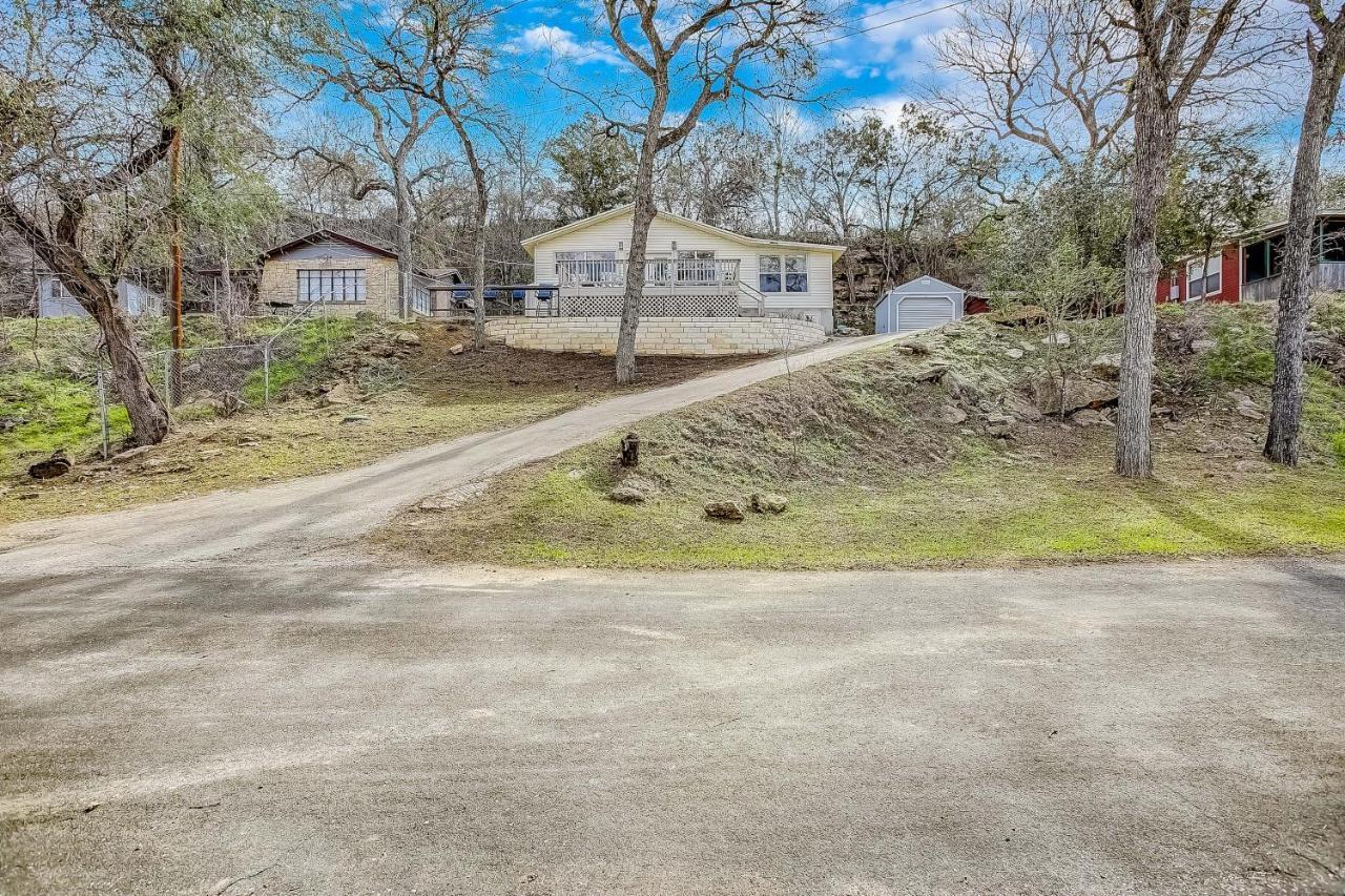 Lakeview Lodge Spicewood Екстериор снимка